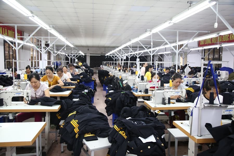 Xưởng may 7-5: Sản xuất hiệu quả song hành với nâng cao đời sống người lao động