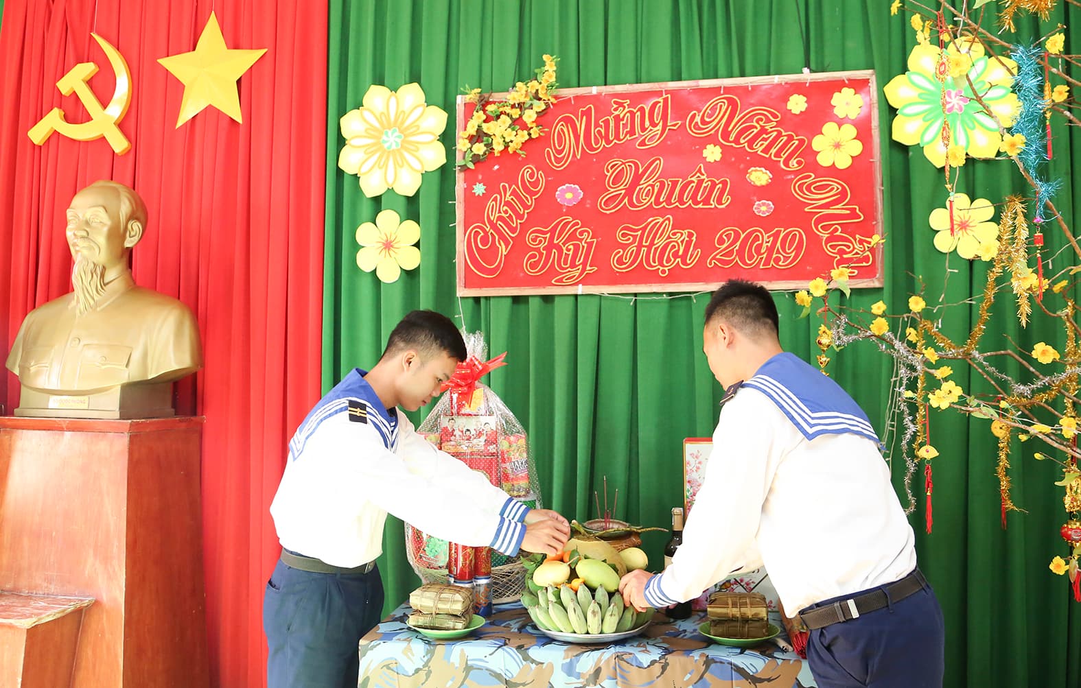 Đón Xuân của những “Mắt thần” trên vùng biển Tây Nam