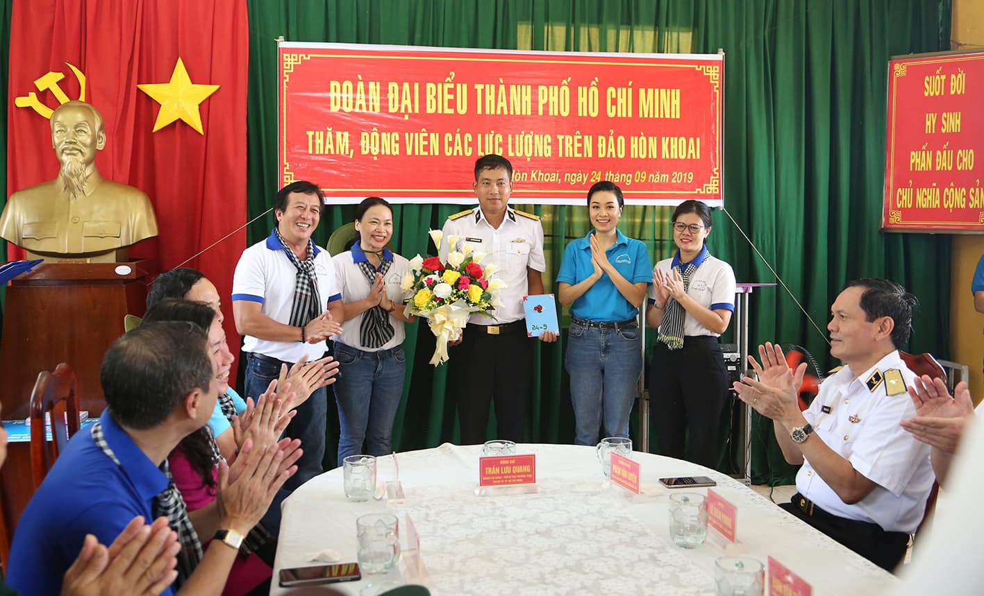 TP. Hồ Chí Minh luôn là hậu phương vững chắc cho quân, dân  trên vùng biển Tây Nam của Tổ quốc