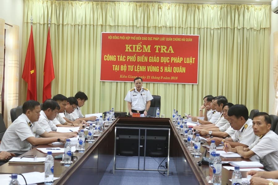 Hội đồng phối hợp phổ biến giáo dục pháp luật Quân chủng kiểm tra công tác phổ biến, giáo dục pháp luật tại Vùng 5 Hải quân