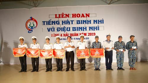 Vùng 4 Hải quân: Liên hoan tiếng hát binh nhì