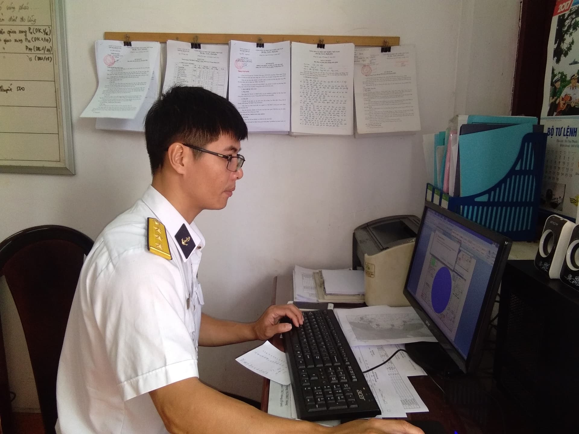 Cán bộ kỹ thuật ra đa nhiệt huyết, trách nhiệm