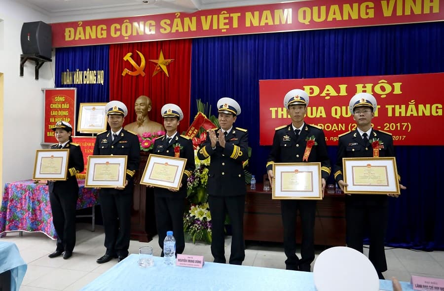 Lữ đoàn 679 và 3 cá nhân được nhận Bằng khen của Bộ Tư lệnh Hải quân