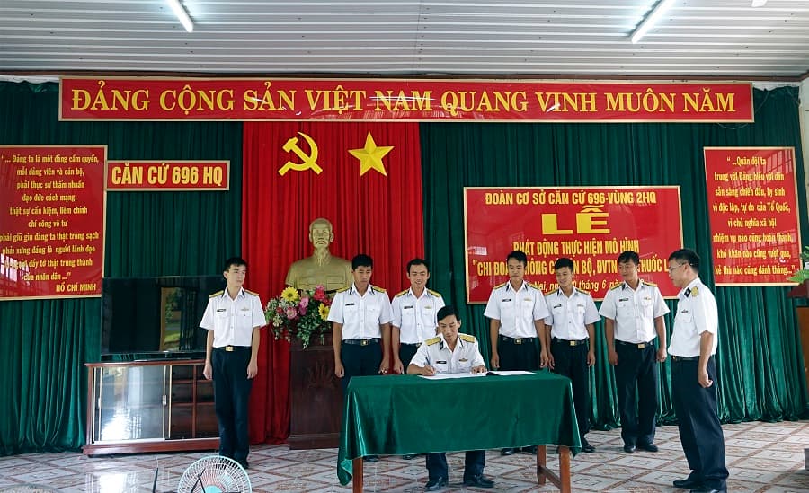 Đoàn cơ sở Căn cứ 696: Thực hiện không có cán bộ, đoàn viên hút thuốc lá