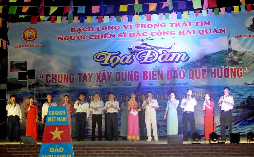 Tọa đàm “Chung tay xây dựng biển, đảo quê hương”