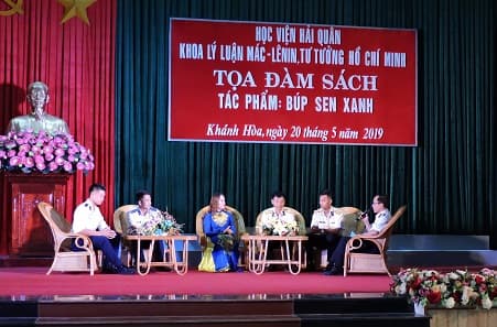 Học viện Hải quân: Tọa đàm sách nhân kỷ niệm 129 năm Ngày sinh Bác Hồ