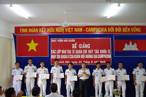 Học viện Hải quân: Bế giảng các lớp đào tạo sĩ quan Hải quân trình độ đại học khóa 2015 -2019 cho Hải quân Hoàng gia Cam-pu-chia
