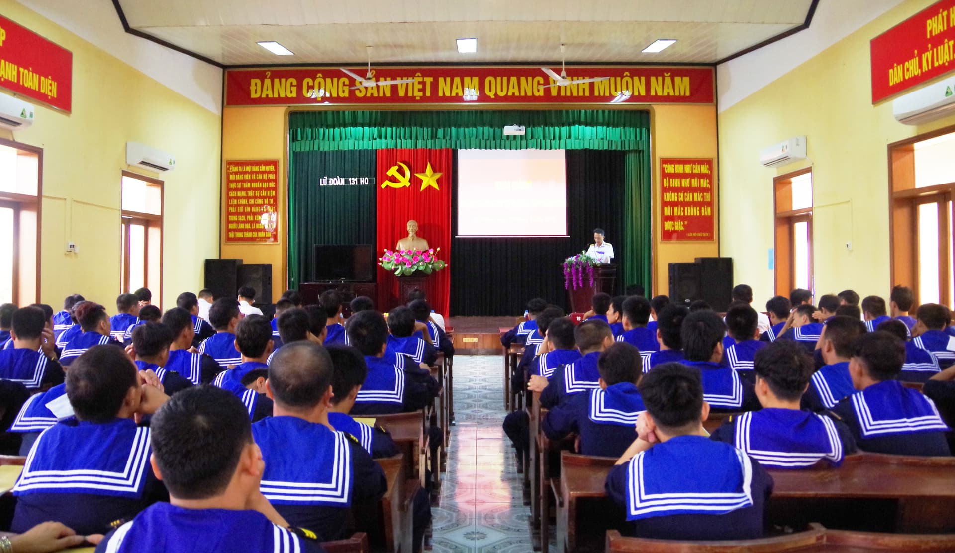 Lữ đoàn Công binh 131 Hải quân: Khai giảng huấn luyện dự bị động viên