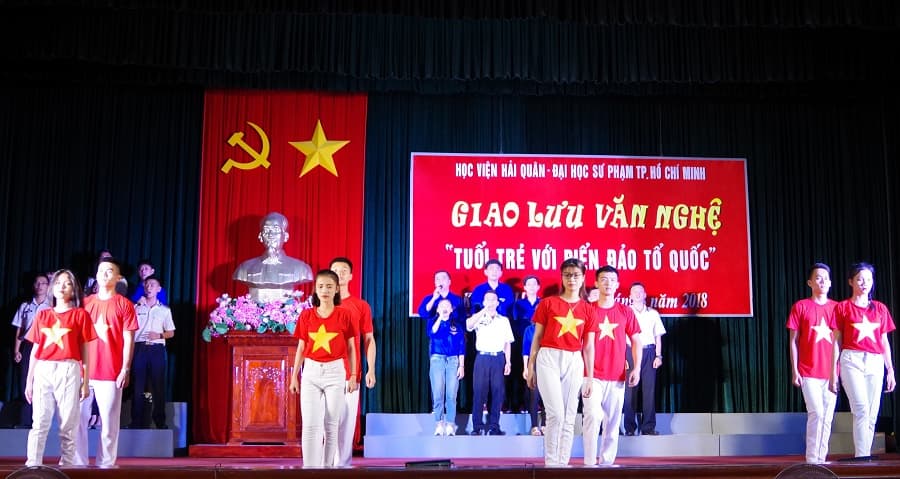 Giao lưu văn nghệ “Tuổi trẻ với biển, đảo Tổ quốc”