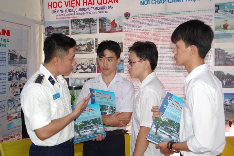 Điểm sàn đăng ký xét tuyển vào Học viện Hải quân năm 2018