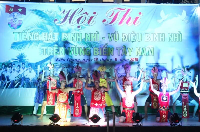 Tiếng hát binh nhì ở Vùng 5 Hải quân