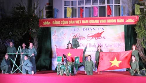 Liên hoan “Tiếng hát và vũ điệu binh nhì”