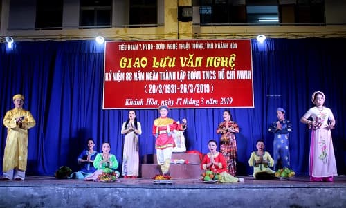 Đoàn Nghệ thuật tuồng Khánh Hòa biểu diễn, giao lưu tại Học viện Hải quân