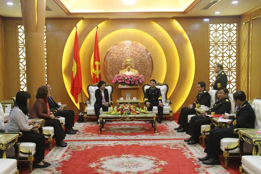 Nguyên Phó Chủ tịch nước Trương Mỹ Hoa thăm, làm việc với Bộ Tư lệnh Hải quân