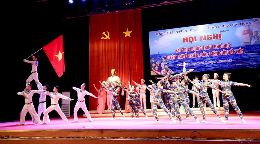Hội nghị ký kết Chương trình phối hợp tuyên truyền biển, đảo giữa Tỉnh ủy Điện Biên và Đảng ủy Quân chủng Hải quân