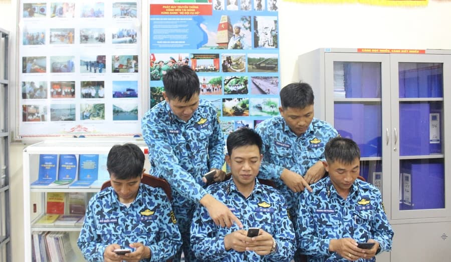 Lữ đoàn tàu ngầm 189 Hải quân: 1.000 tin nhắn ủng hộ Chương trình “Cả nước chung tay vì người nghèo”
