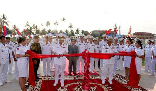Khánh thành Văn phòng tuần tra chung và Hội trường huấn luyện tặng Hải quân Cam-pu-chia