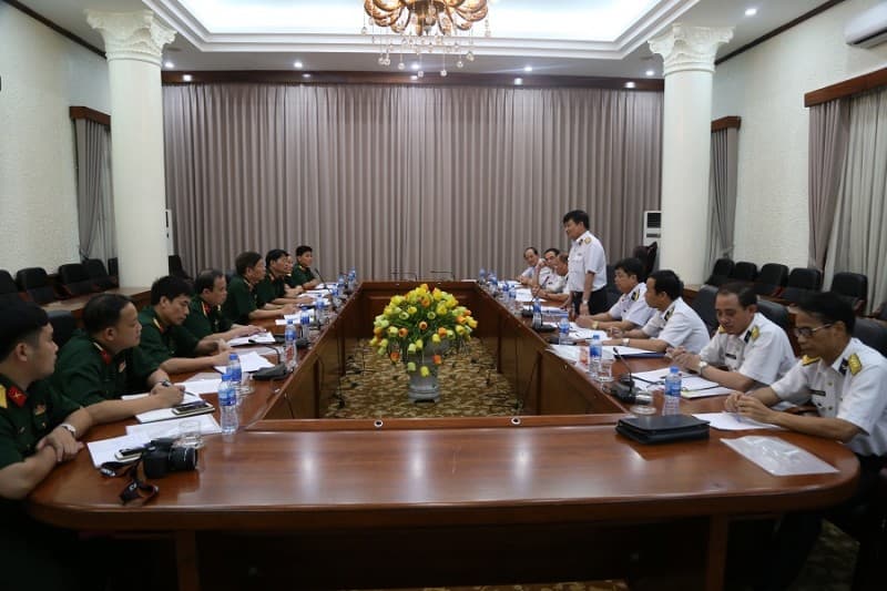 Đoàn công tác Trường Sĩ quan Chính trị làm việc với Quân chủng Hải quân