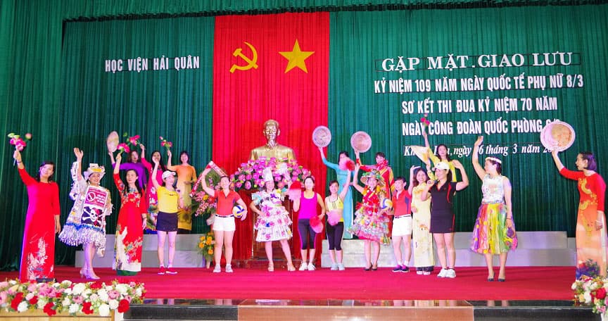 Sôi nổi các hoạt động kỷ niệm Ngày Quốc tế phụ nữ 8-3