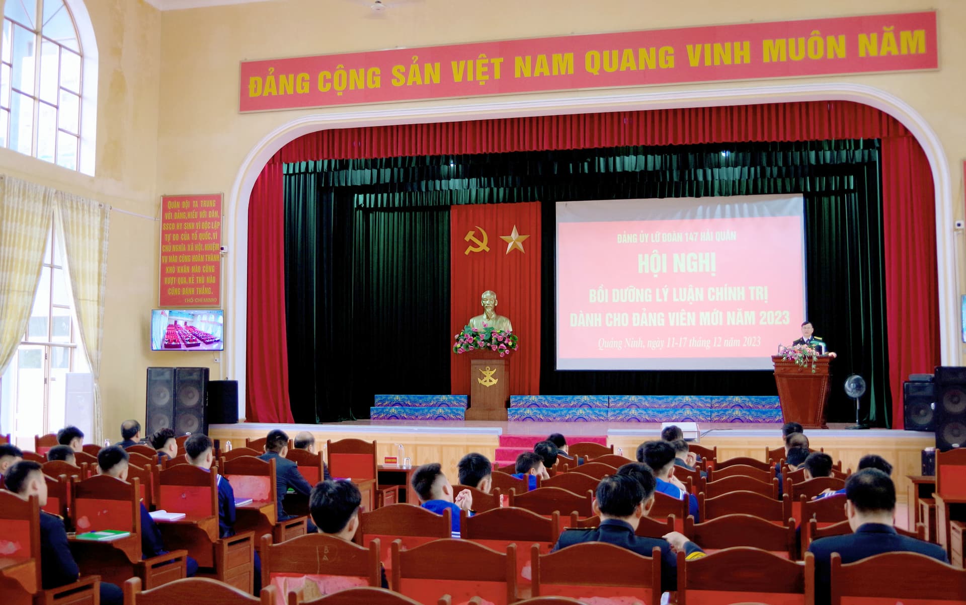 Lữ đoàn 147: Bồi dưỡng lý luận chính trị cho đảng viên mới năm 2023