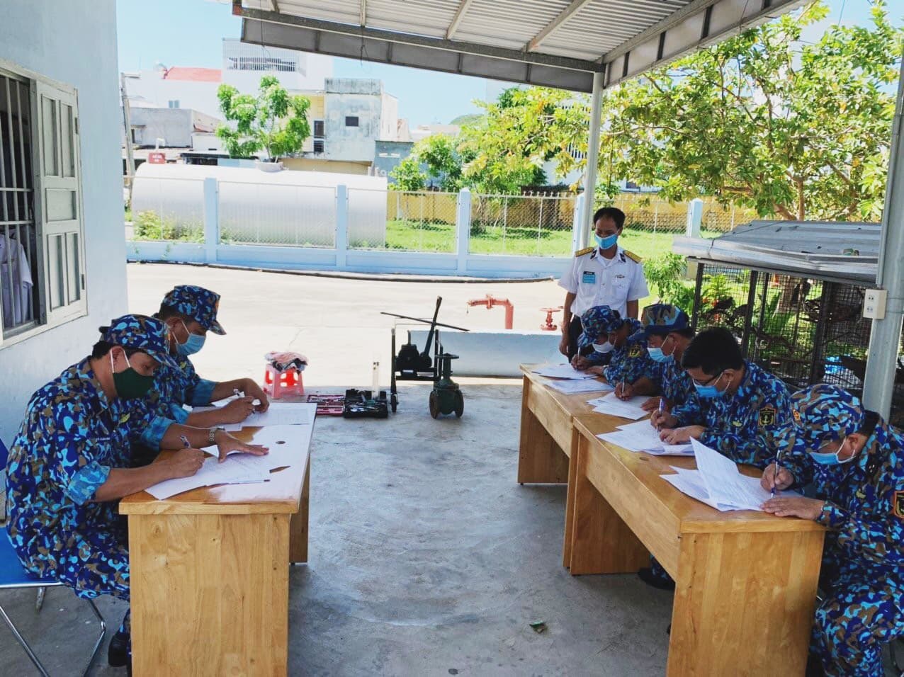 Kiểm tra, đánh giá trình độ kỹ năng nghề chuyên ngành xăng dầu thuộc Cụm lực lượng IV