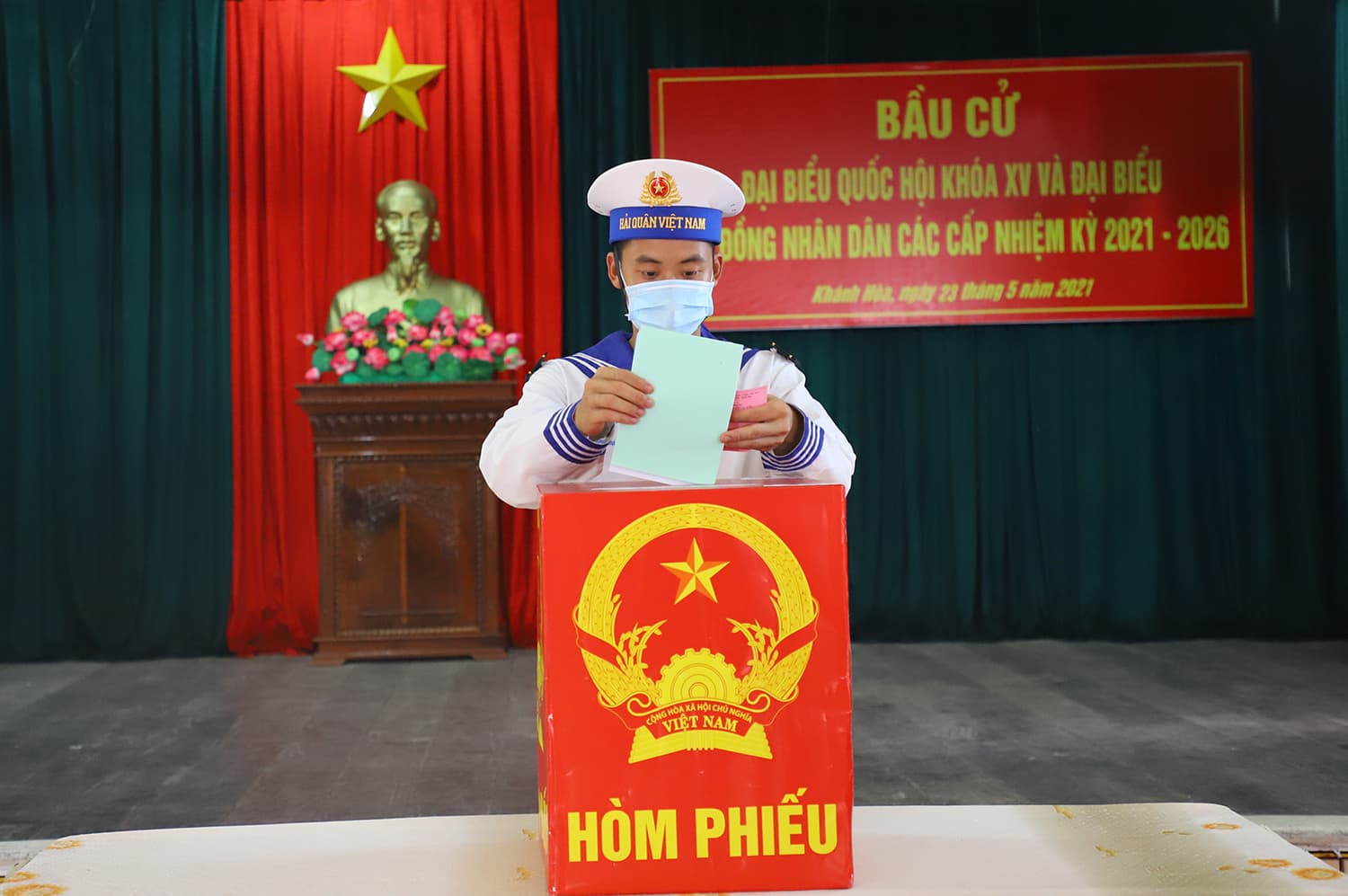 Ngày hội non sông nơi đầu sóng