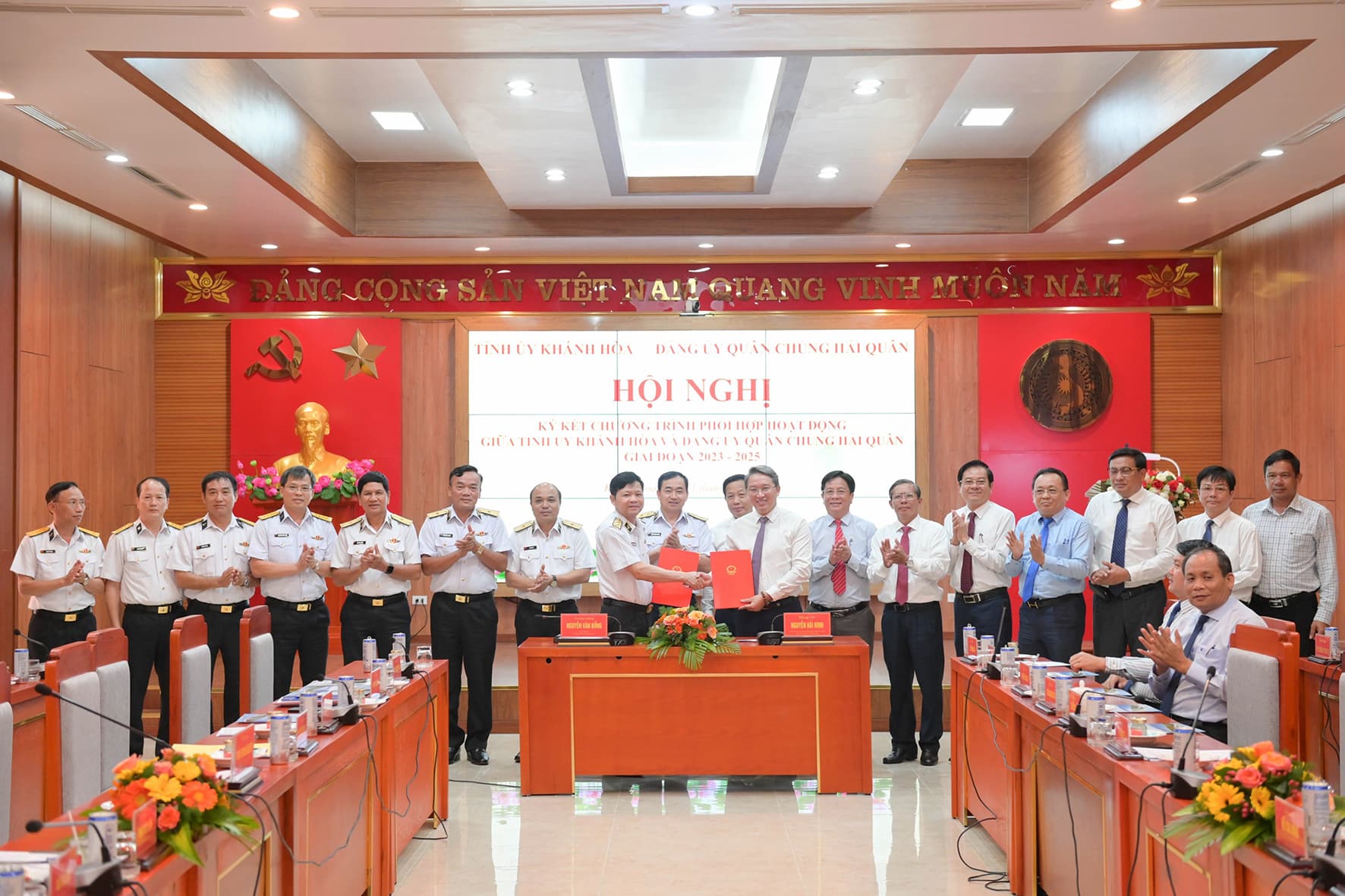 Tỉnh ủy Khánh Hòa và Đảng ủy Quân chủng Hải quân: Ký kết chương trình phối hợp hoạt động giai đoạn 2023-2025