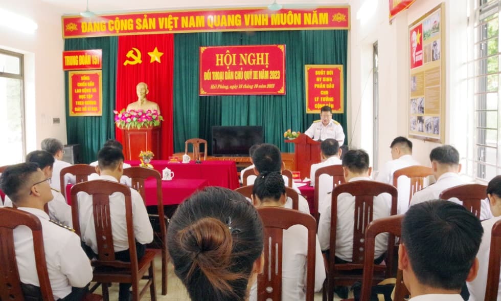 Trung đoàn 151: Hội nghị đối thoại dân chủ Quý III năm 2023