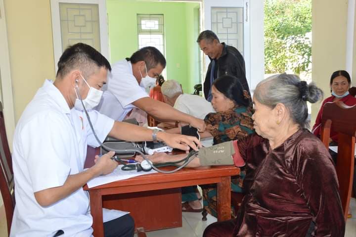 Vùng 3: Khám bệnh, cấp thuốc miễn phí cho người dân tại Quảng Ngãi