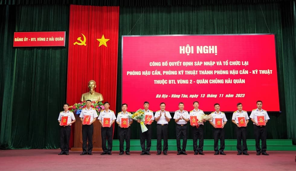 Vùng 2 công bố quyết định sáp nhập và tổ chức lại Phòng Hậu cần, Phòng Kỹ thuật