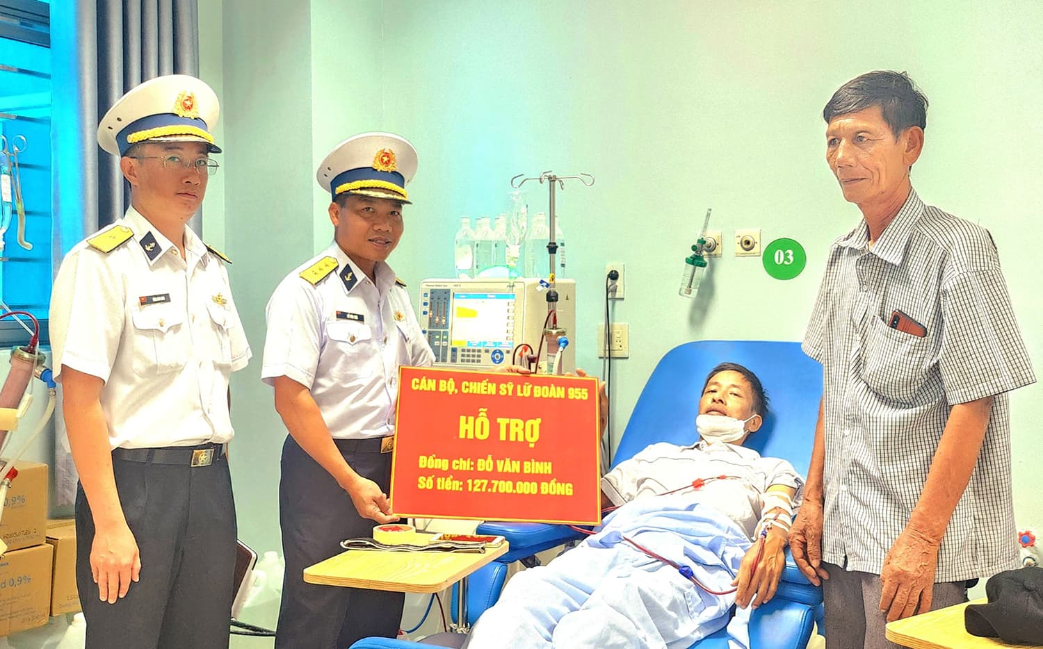 Lữ đoàn 955 hỗ trợ gần 130 triệu đồng cho quân nhân mắc bệnh hiểm nghèo