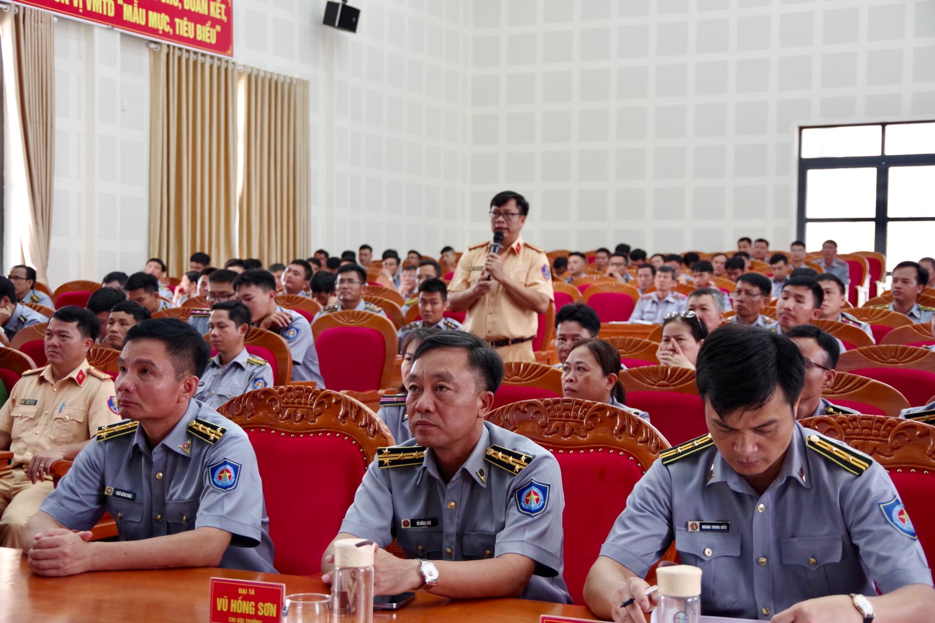 Chi đội Kiểm ngư số 2 tuyên truyền, phổ biến pháp luật về giao thông đường bộ