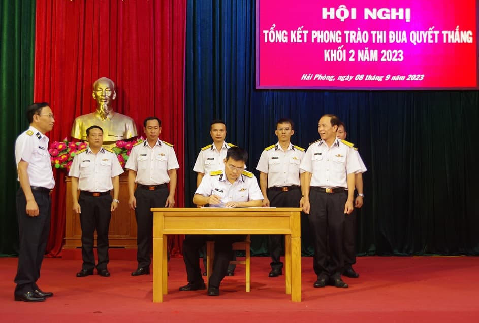 Khối thi đua 2 Cục Kỹ thuật Hải quân tổng kết phong trào thi đua quyết thắng năm 2023