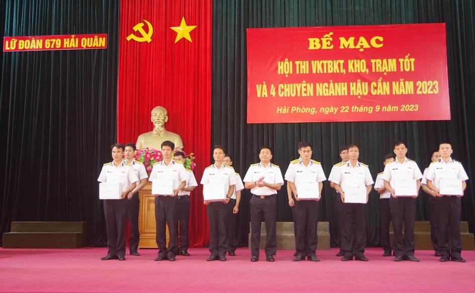 Lữ đoàn 679 bế mạc Hội thi VKTBKT, kho, trạm tốt và 4 chuyên ngành hậu cần
