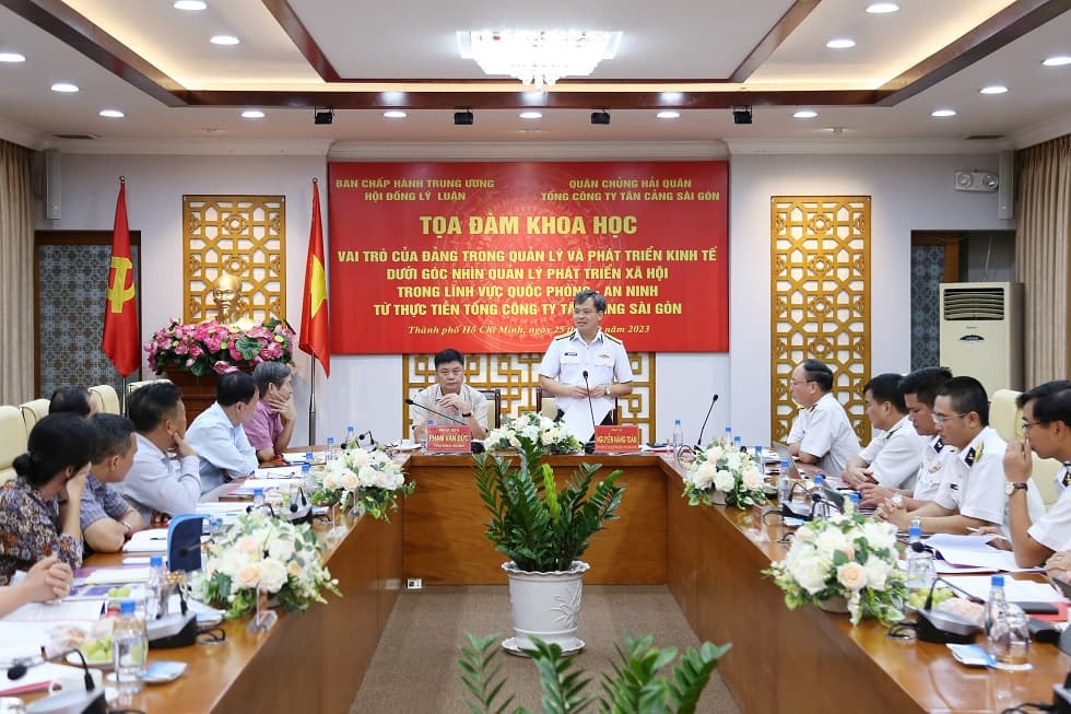 Tọa đàm khoa học: Vai trò của Đảng trong quản lý và phát triển kinh tế