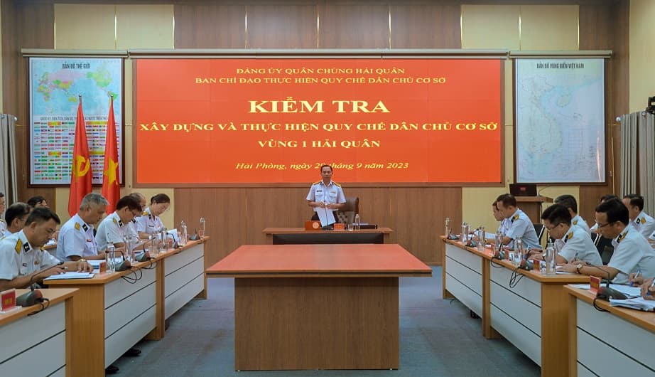 Quân chủng Hải quân kiểm tra thực hiện quy chế dân chủ cơ sở tại Vùng 1