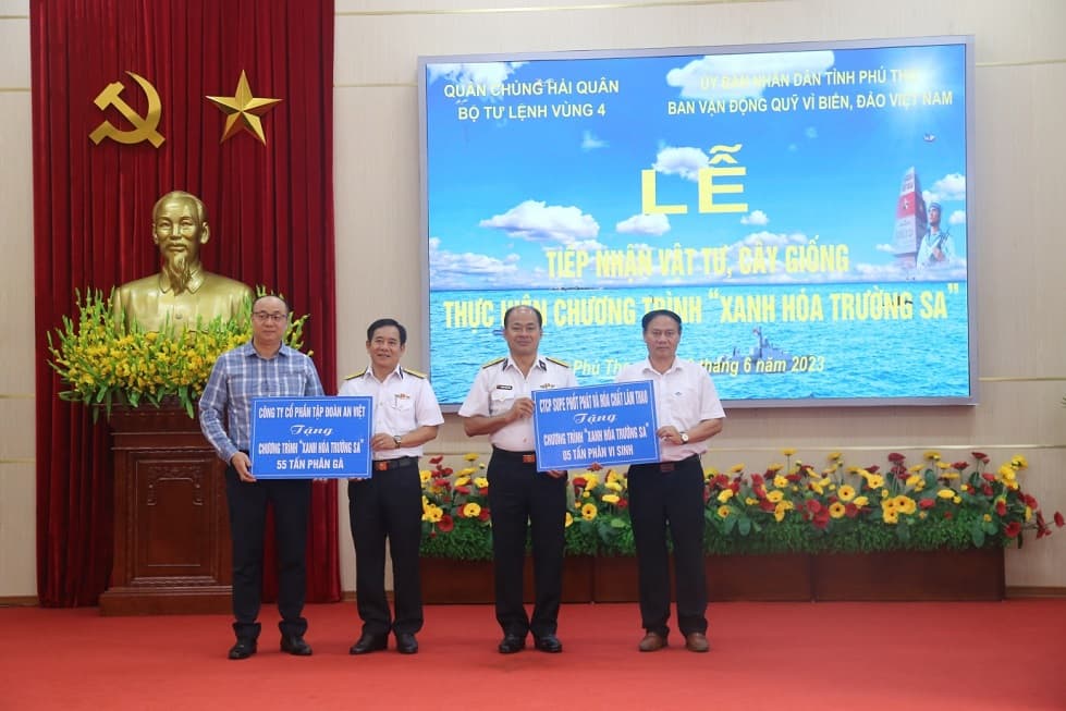 Tỉnh Phú Thọ gửi tặng huyện đảo Trường Sa 20 nghìn cây xanh