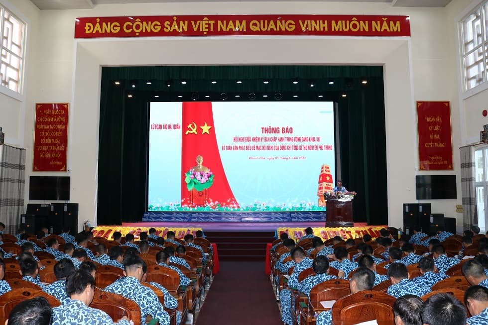 Lữ đoàn 189: Thông báo kết quả hội nghị giữa nhiệm kỳ Ban chấp hành Trung ương Đảng Khóa XIII