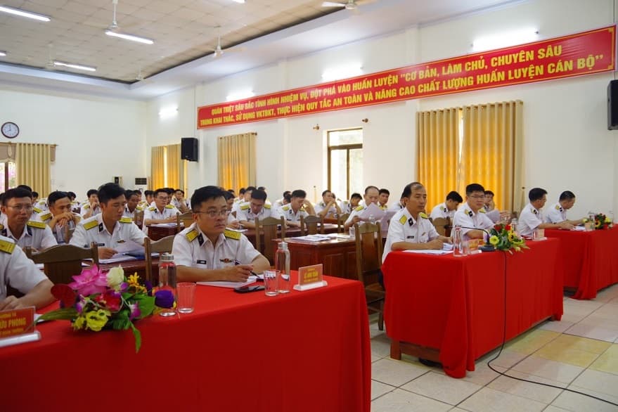 Lữ đoàn 172: Tổng kết thực hiện Luật Sĩ quan Quân đội nhân dân Việt Nam
