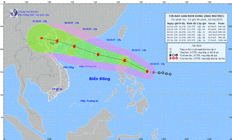 Bão Matmo đang mạnh lên, hướng về đảo Luzon (Philippines)