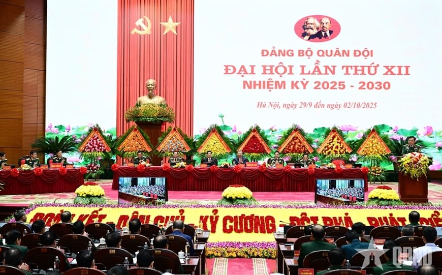 Bản lĩnh và khát vọng