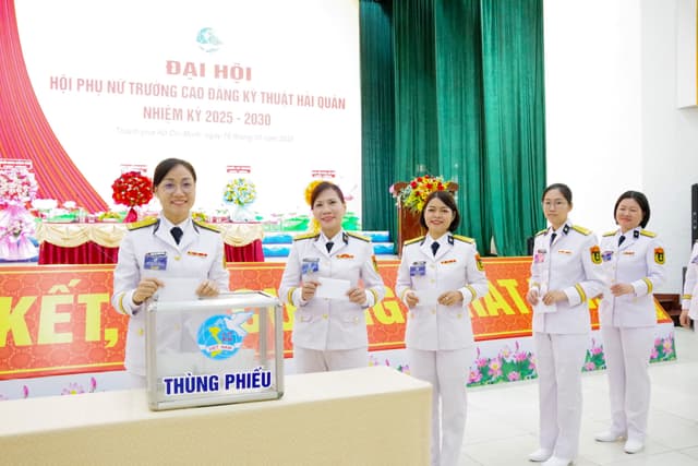 Đại hội Hội phụ nữ Trường Cao đẳng Kỹ thuật Hải quân nhiệm kỳ 2025-2030