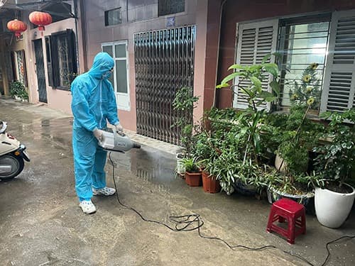 Dịch sốt xuất huyết diễn biến phức tạp, Hải Phòng ra quân diệt bọ gậy