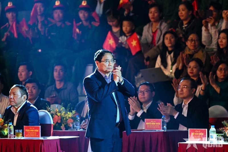 Thủ tướng Phạm Minh Chính dự chương trình “Đoàn kết một lòng, hướng về miền Trung”