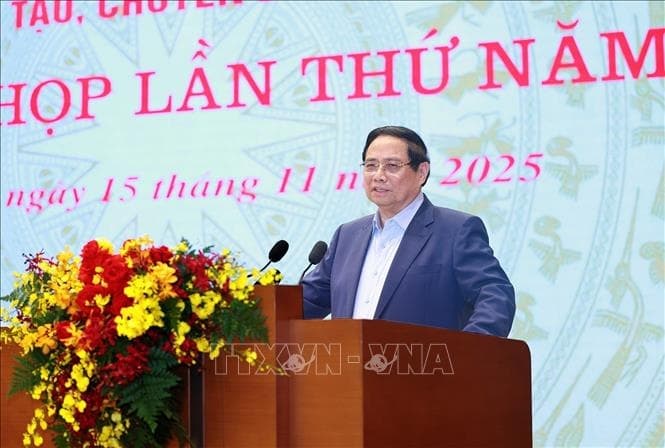 Thủ tướng Phạm Minh Chính chủ trì phiên họp về phát triển khoa học công nghệ, đổi mới sáng tạo, chuyển đổi số và Đề án 06