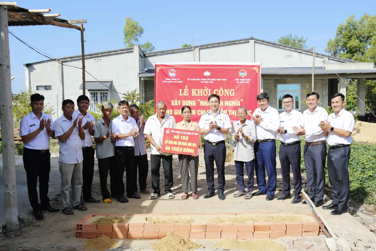 Binh đoàn 20 khởi công xây dựng 2 nhà tình nghĩa tại Tây Ninh