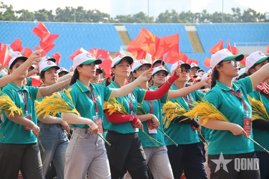 Tự hào góp sức cho ngày hội non sông