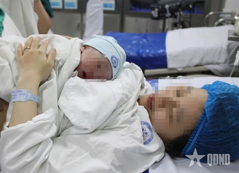 Chi tiết quy định mới về điều kiện hưởng chế độ thai sản của nữ quân nhân