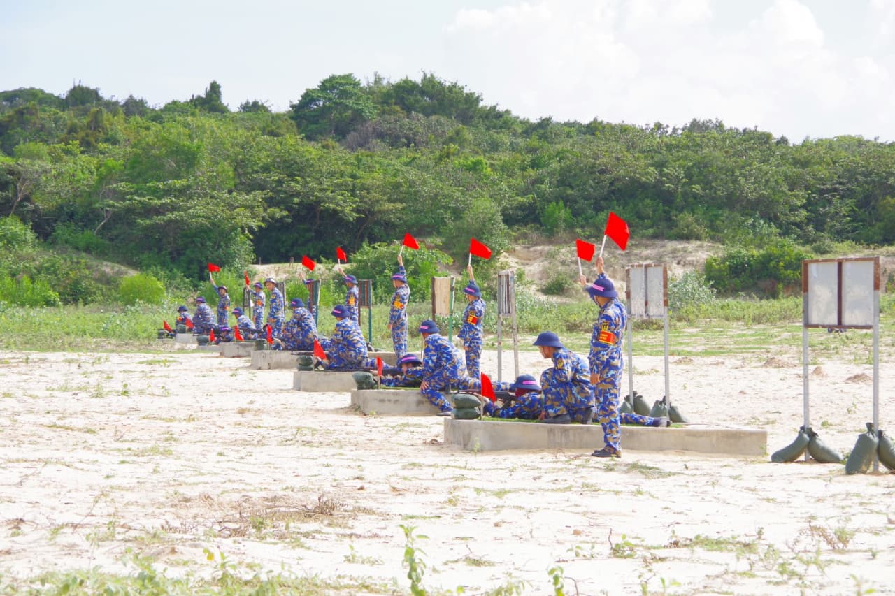 Lữ đoàn 954 kiểm tra bắn đạn thật năm 2025