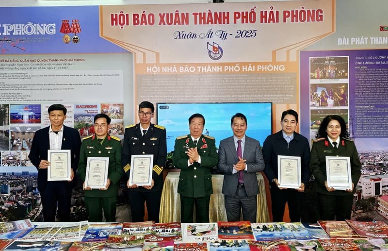 Hải Phòng: Khai mạc Hội báo Xuân Ất Tỵ 2025